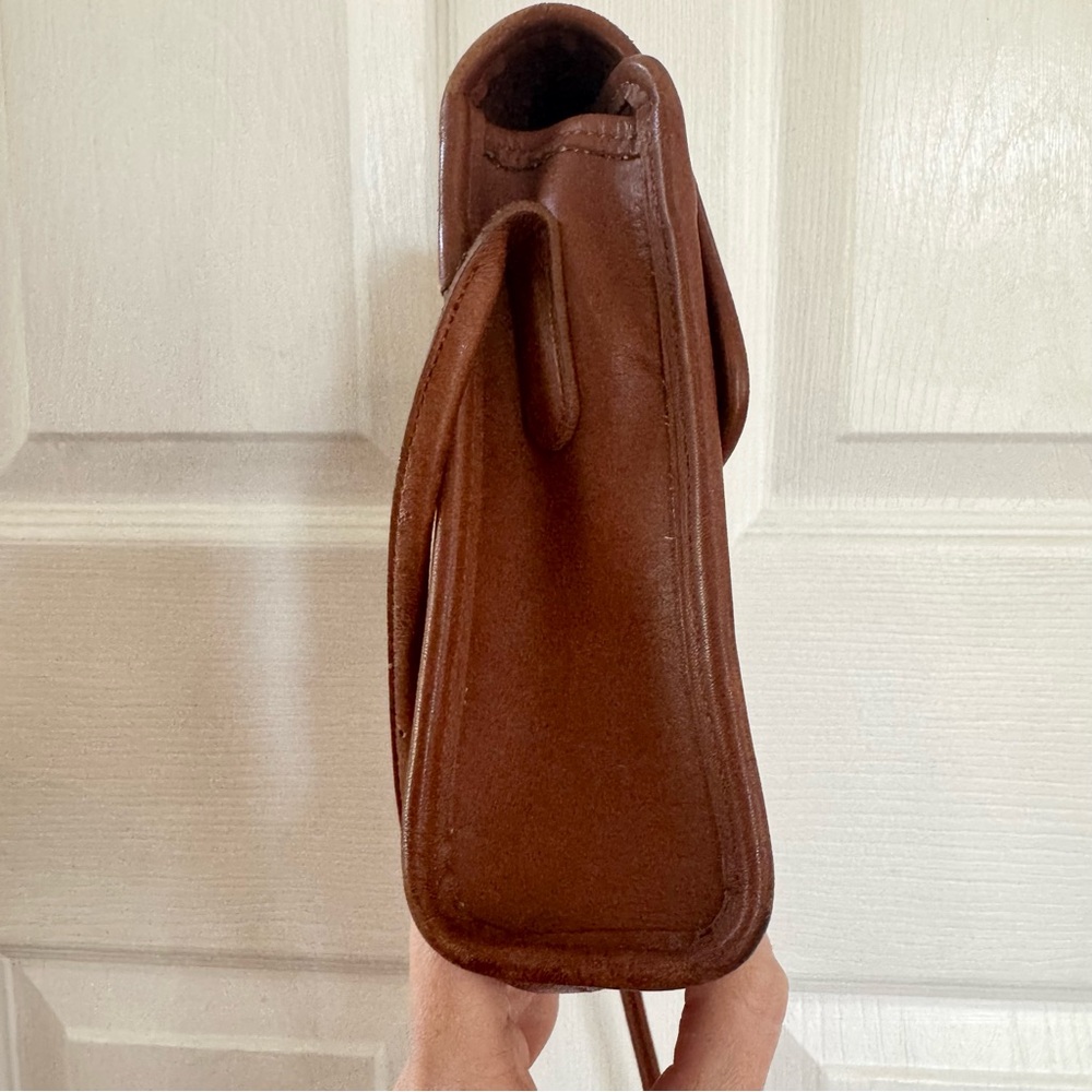Vintage Coach “Scooter Bag” in British Tan — Style #9893 — AS IS - Picture 6 of 16